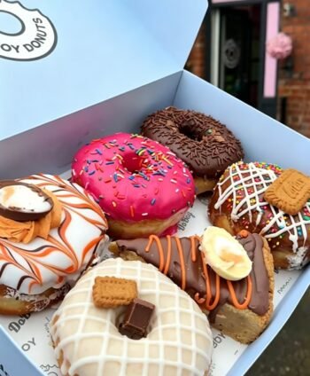 DOBOY Ultimate Assorted Donut Box (6pcs)